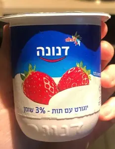 דנונה תות 3% 150 גרם